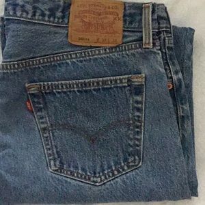 Vintage ‘95 Levi’s 501 button fly jeans made in USA W36 L31